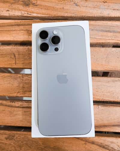 Apple iPhone 16 Pro Max 256 Gb  JV