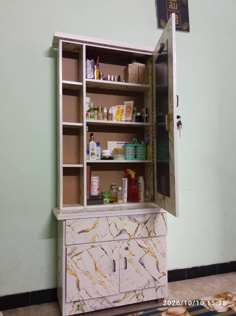 mini dressing table 2