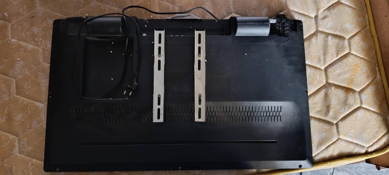 LED TVs 0