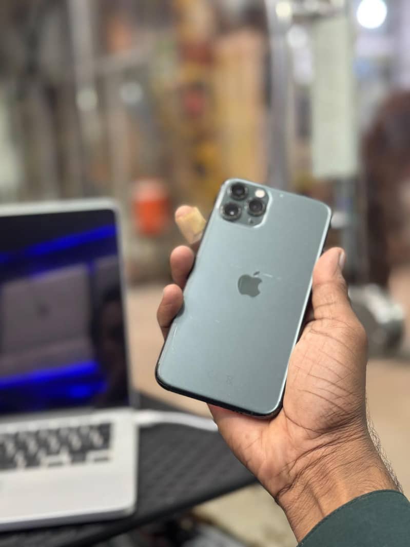 Apple iPhone 11 Pro 0