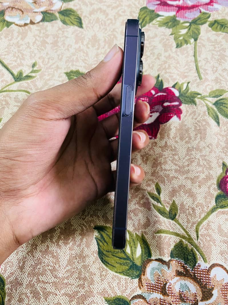Apple iPhone 14 Pro 6