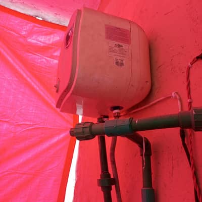 electric instant geser