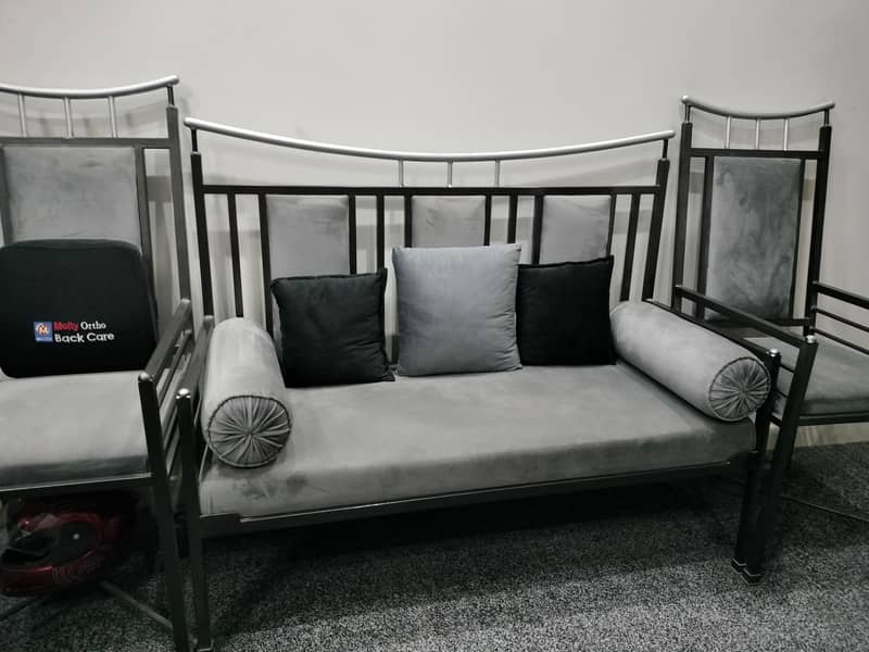 iron sofa set 0