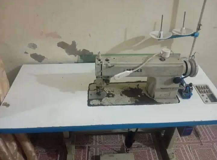 juki sewing machine. 3
