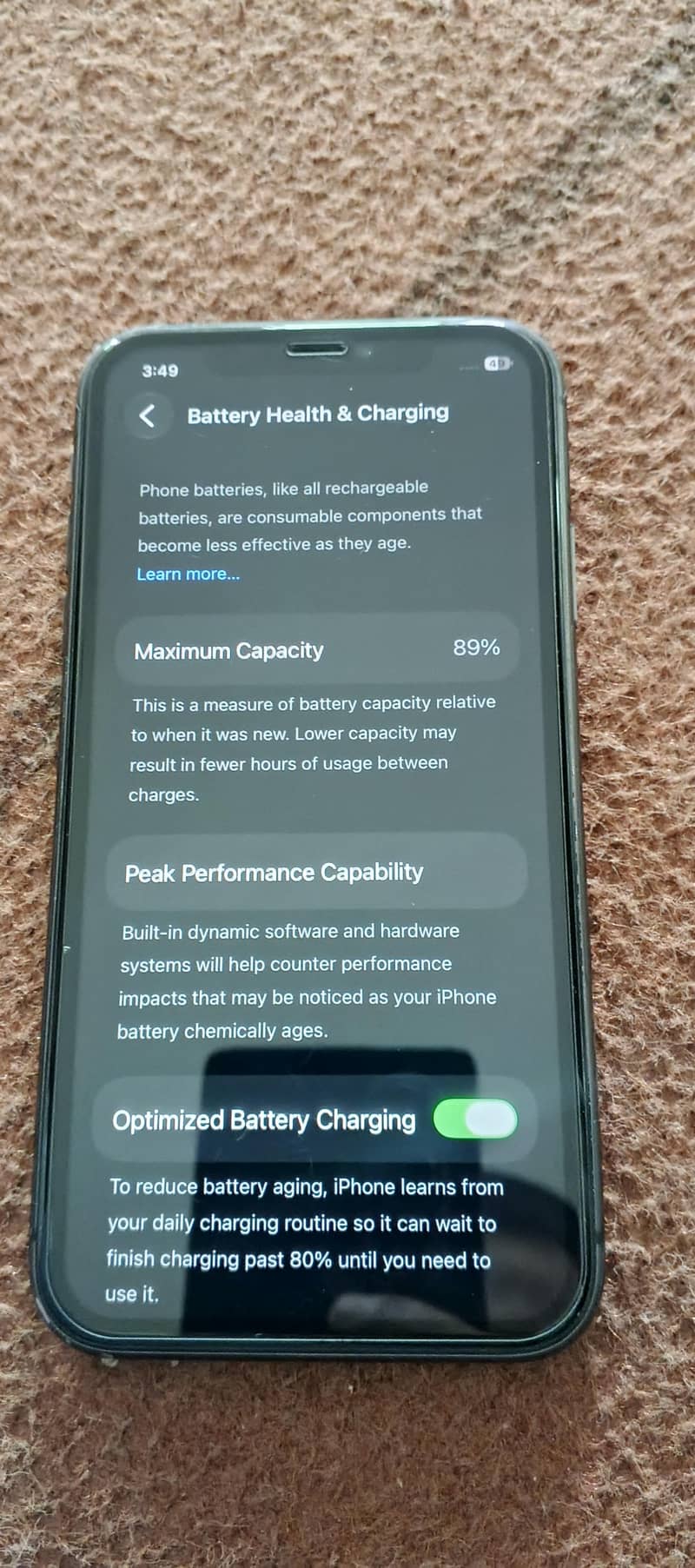 Apple iPhone 11 4