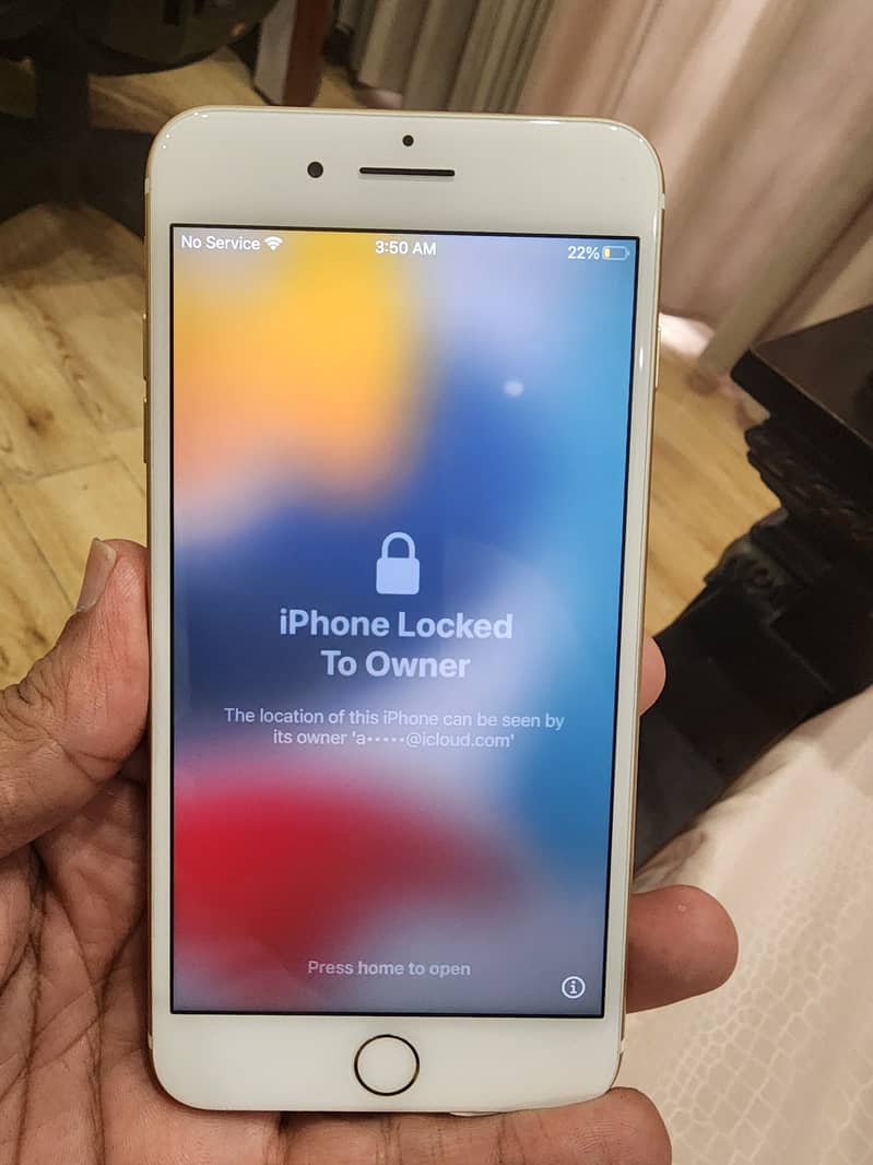 Apple iPhone 7 Plus 0