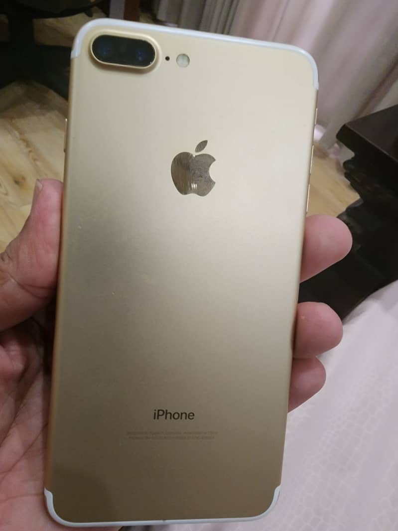 Apple iPhone 7 Plus 1