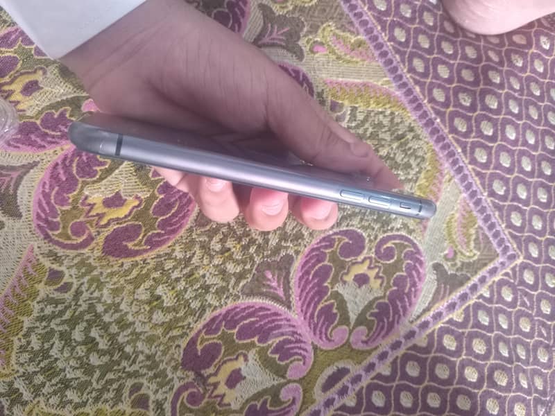 Apple iPhone 11 2