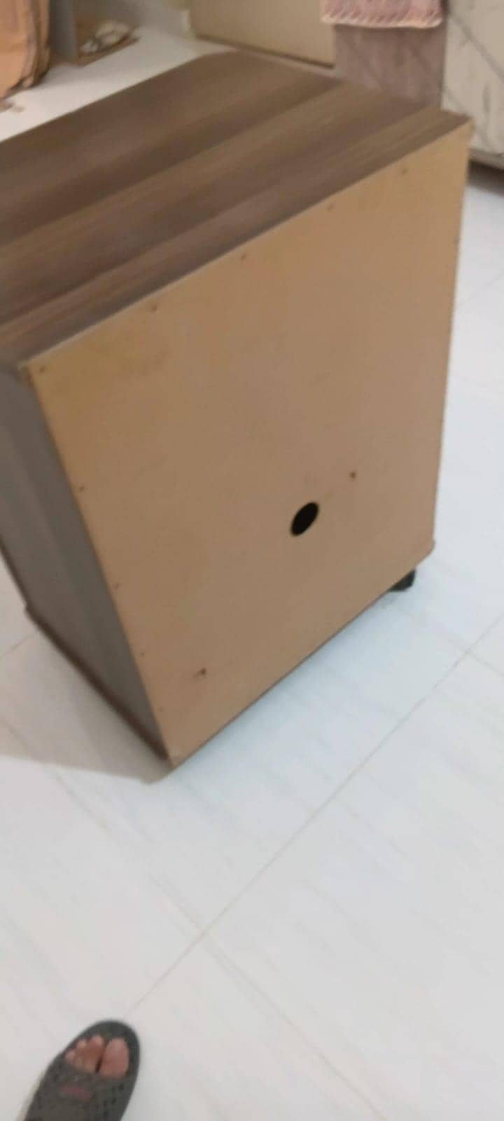 Cabinet 3
