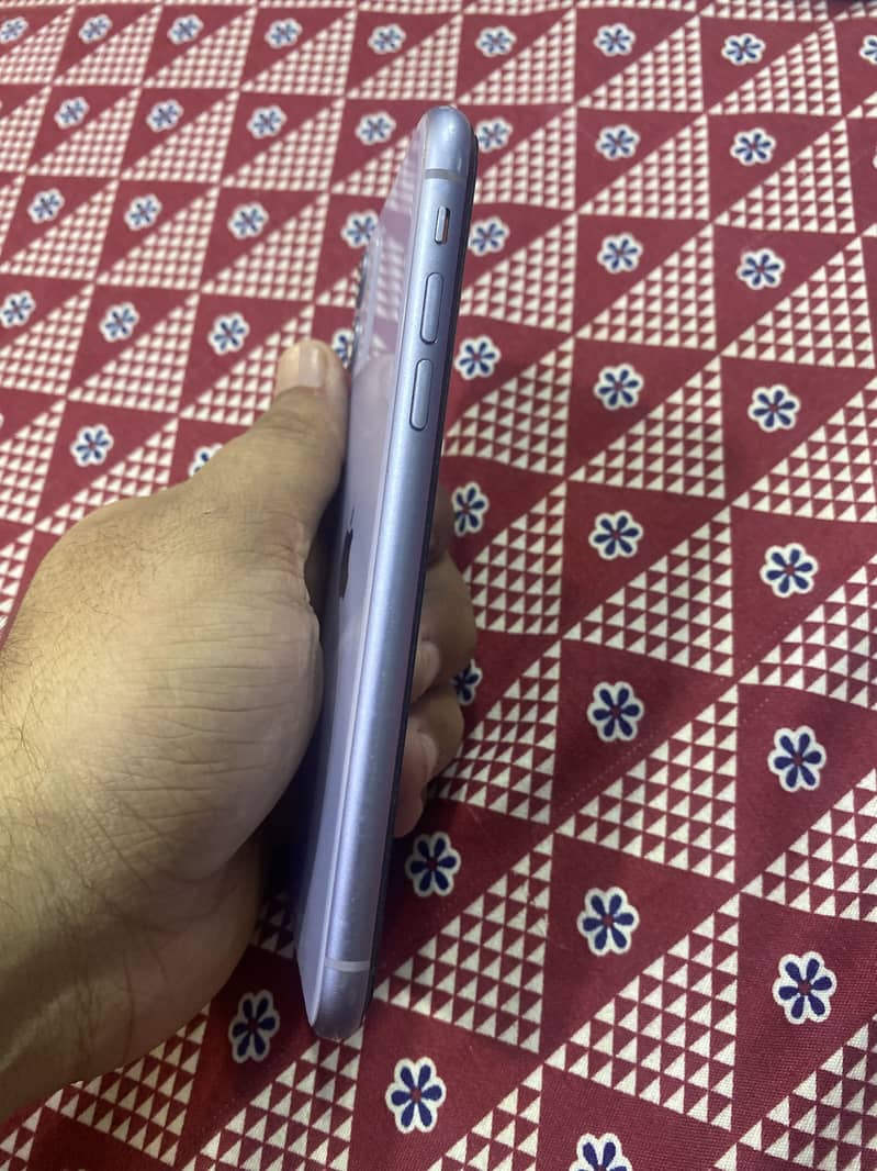 Apple iPhone 11 5