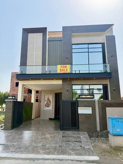 5 MARLA BRAND NEW ULTRA-MODERN DESIGN HOUSE FOR SALE IN DHA RAHBAR