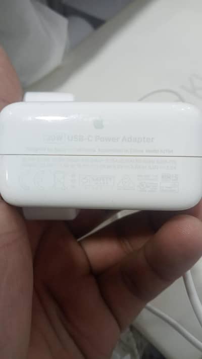 iphone USB 30w charger with original cable Liya tha par use ni Kiya