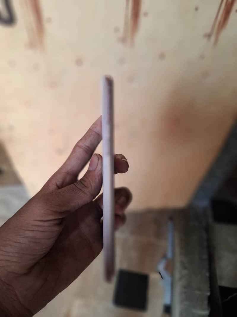 OPPO A57 1