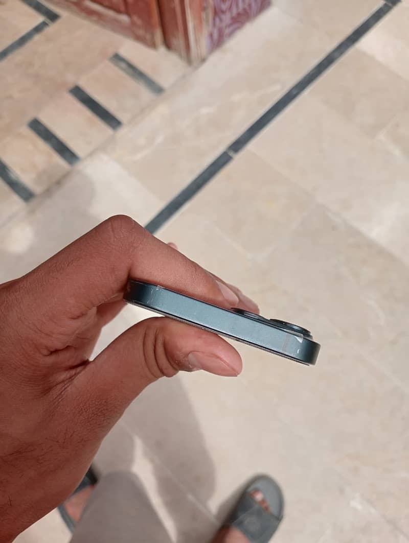 Apple iPhone 14 1
