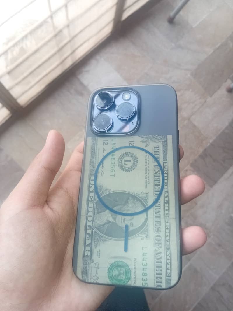 Apple iPhone 14 Pro 0