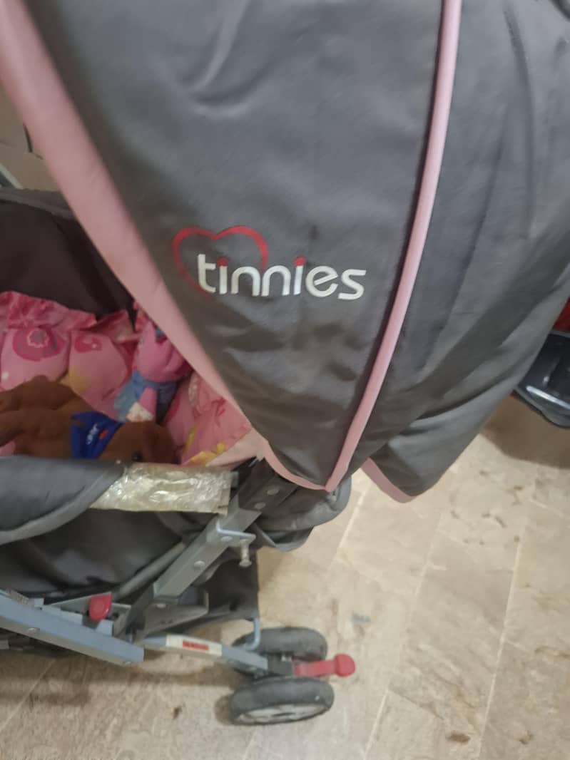 stroller 0