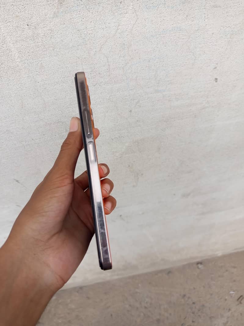 Infinix Note 30 5