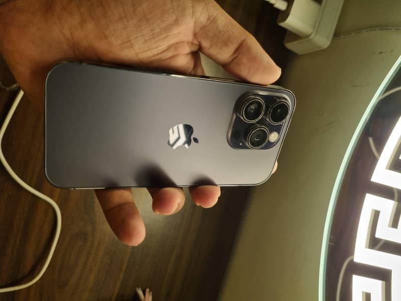 Apple iPhone 14 Pro 4