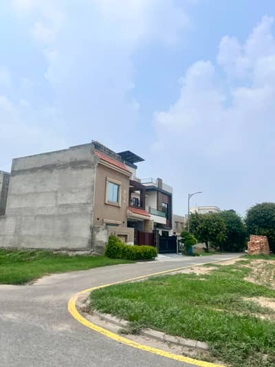 1 kanal Residential Plot Available For Sale in A Block New Lahore City Phase 3