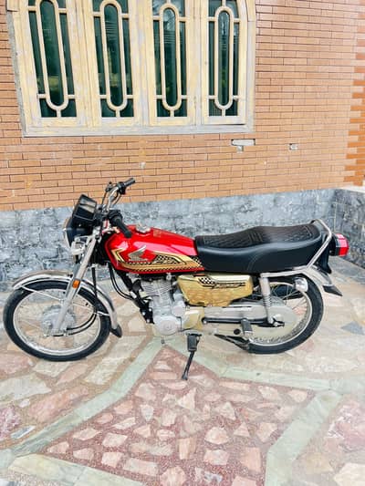 Honda CG 125S Gold (Special Edition) – 2025 Model
