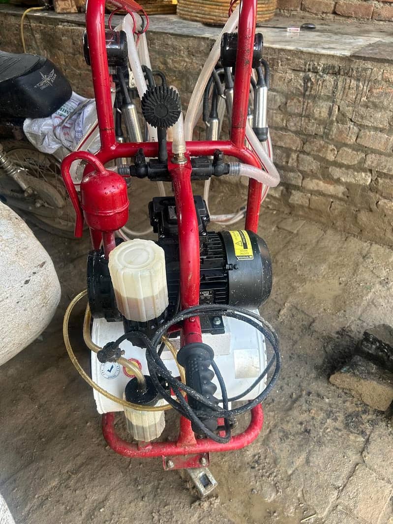 Double Cluster Milking Machine 0