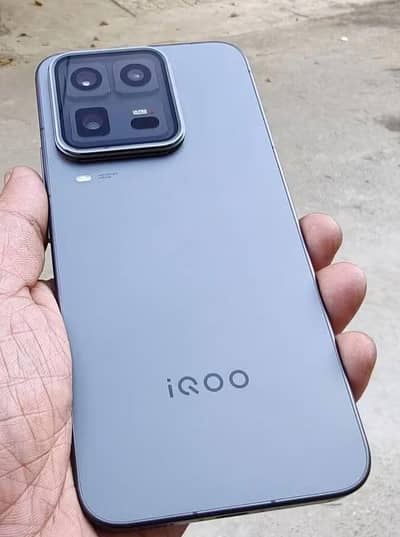 vivo iQoo 15 ultra box peck 16 512 gaming phone