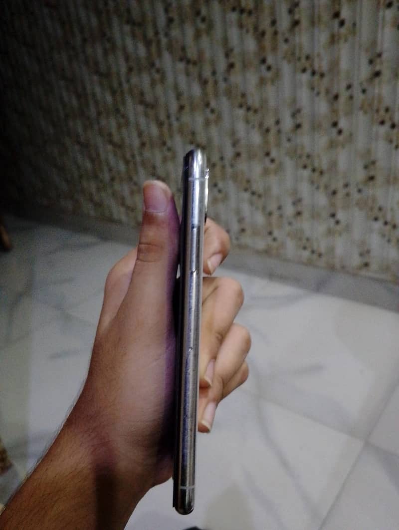 Apple iPhone X 1