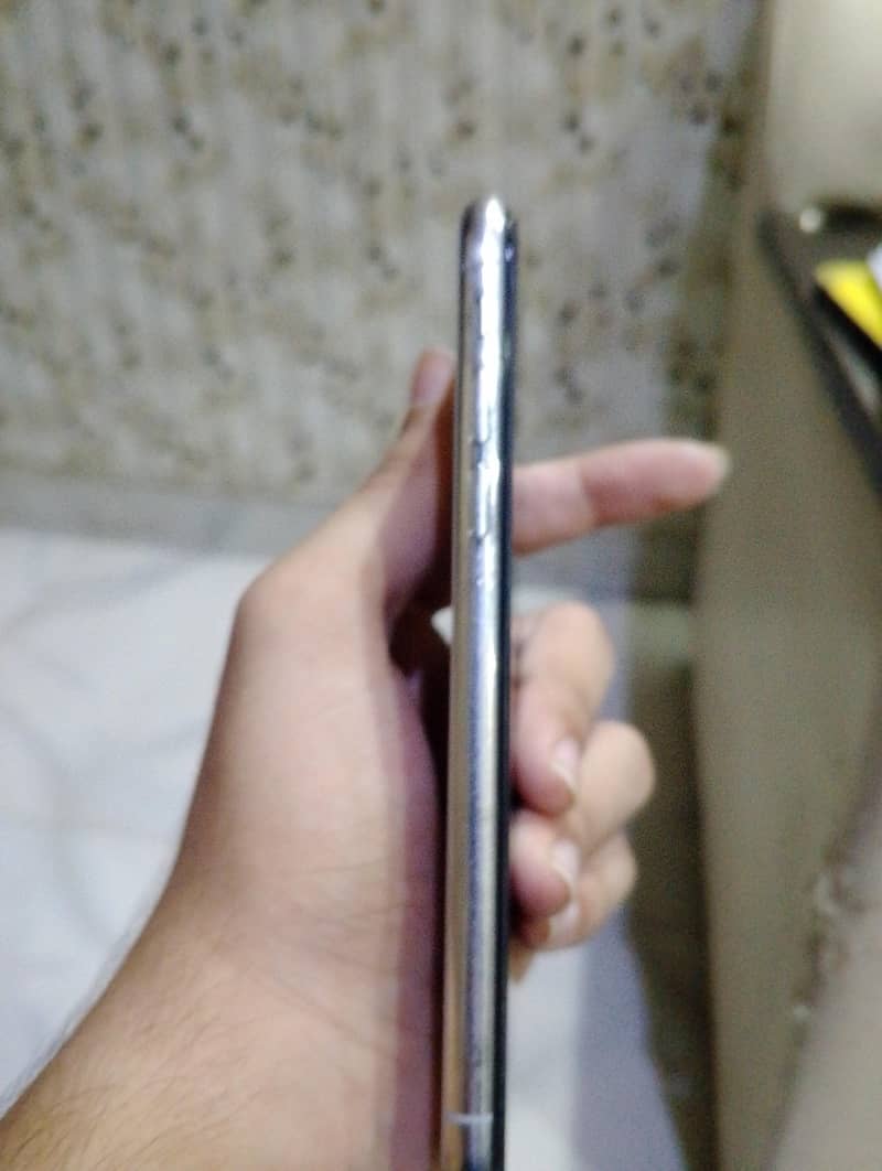 Apple iPhone X 2