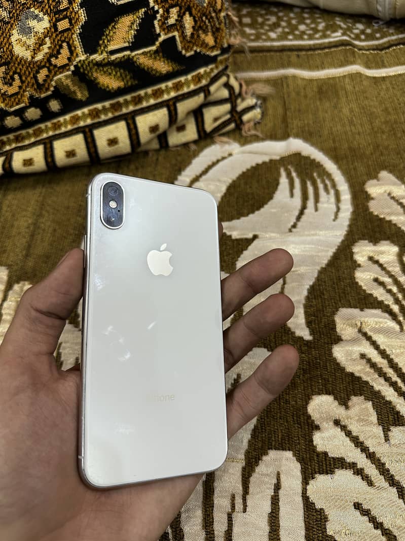 Apple iPhone X 5