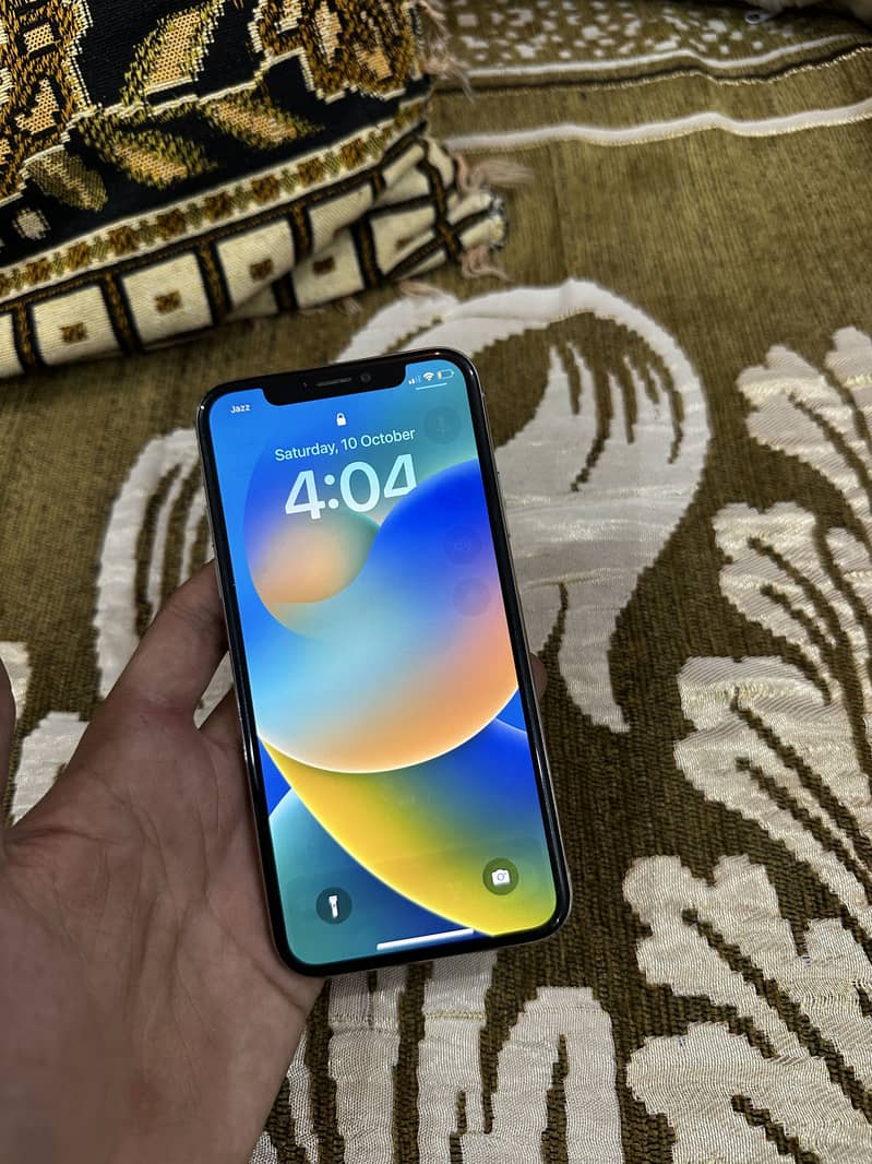 Apple iPhone X 6