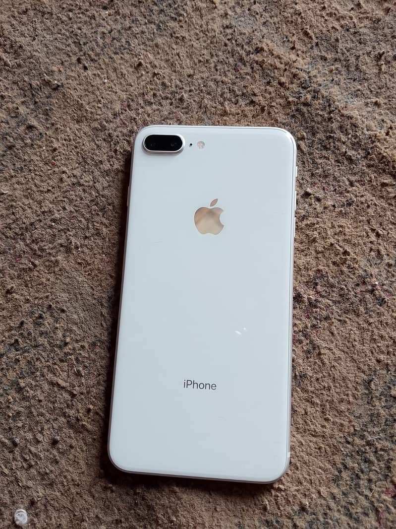 Apple iPhone 8 Plus 0