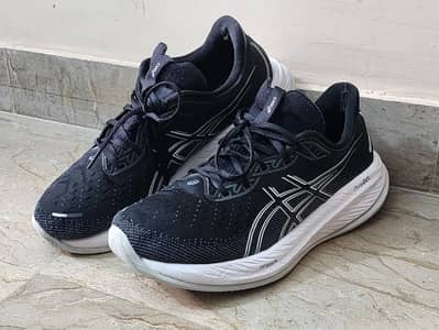 Asics Gel-Cumulus 26 - Size UK 9 / EU 44