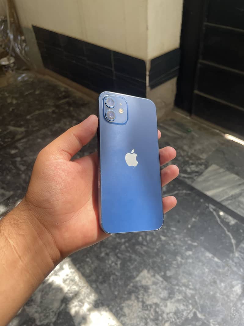 Apple iPhone 12 5