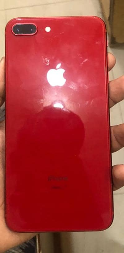 Apple iPhone 8 Plus 1