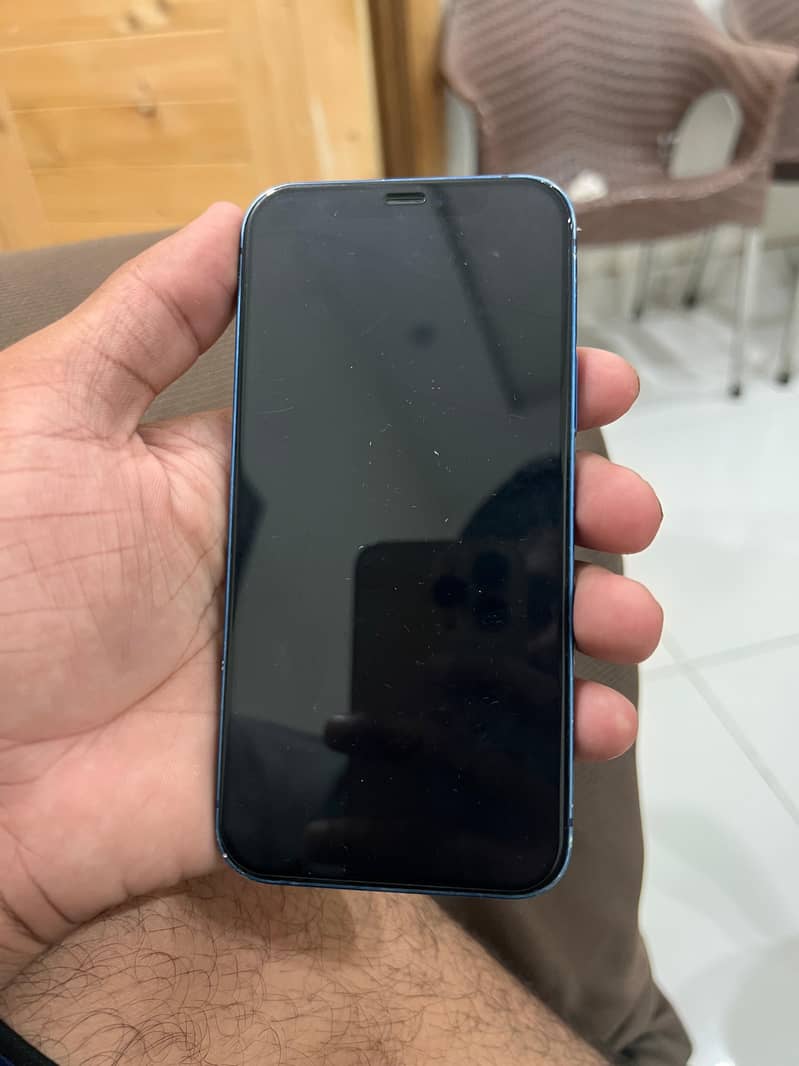 Apple iPhone 12 2
