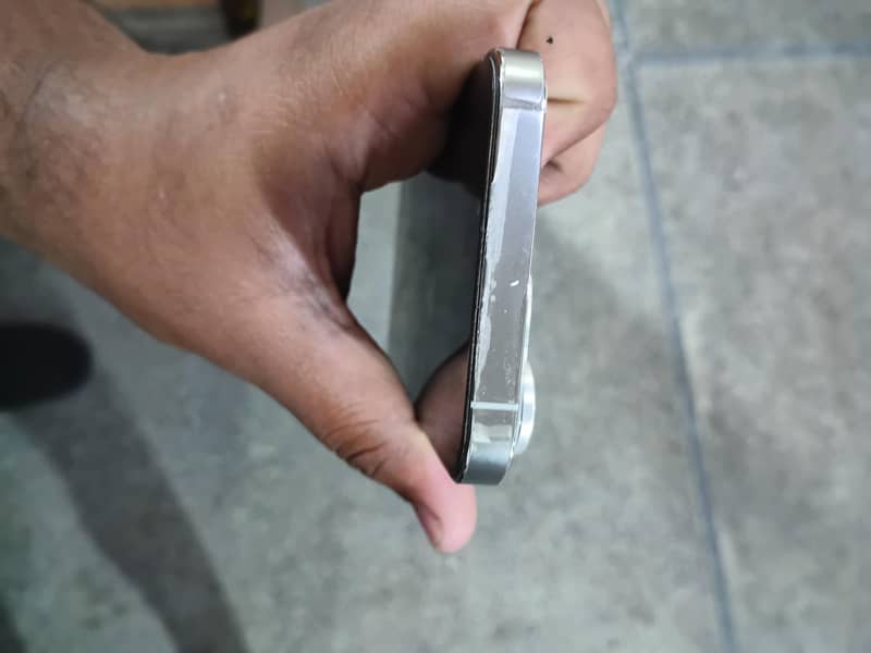 Apple iPhone 13 Pro 3