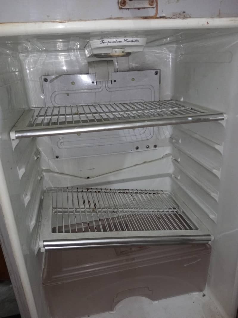 Refrigerator 7