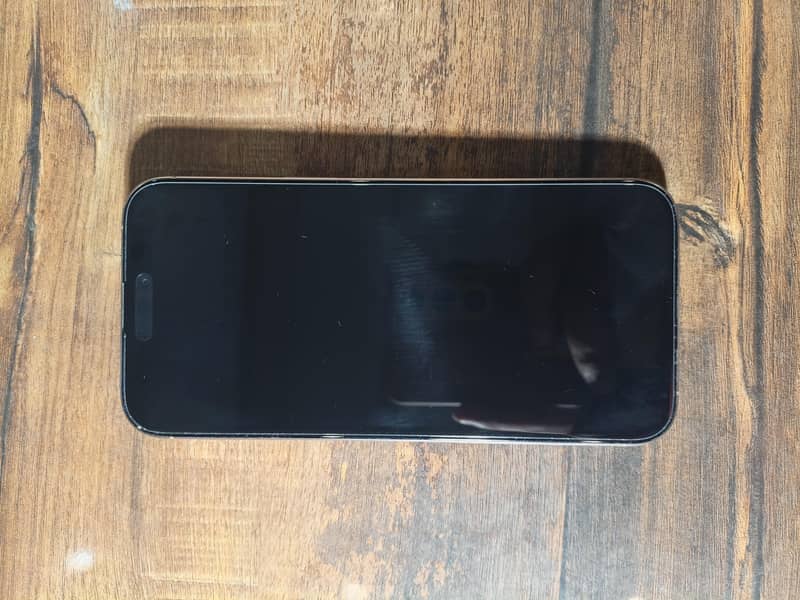 Apple iPhone 16 Pro Max 4