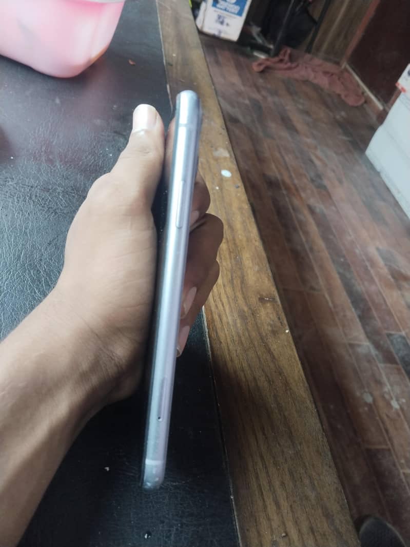 Apple iPhone 11 2