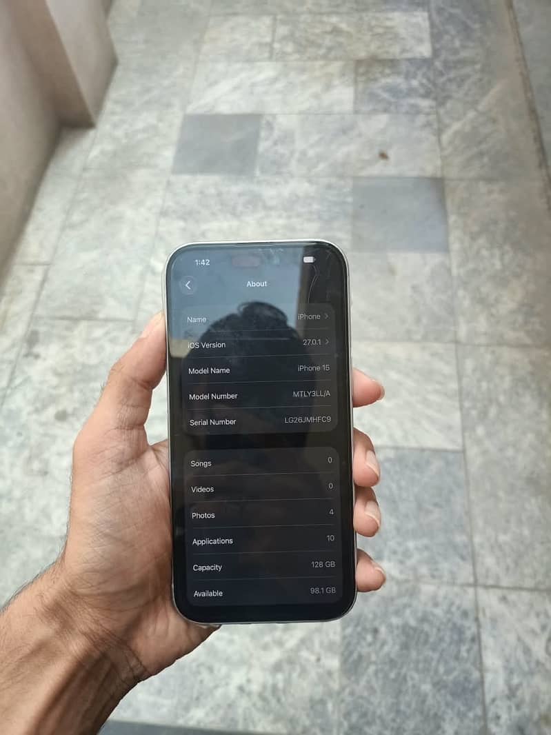 Apple iPhone 15 3