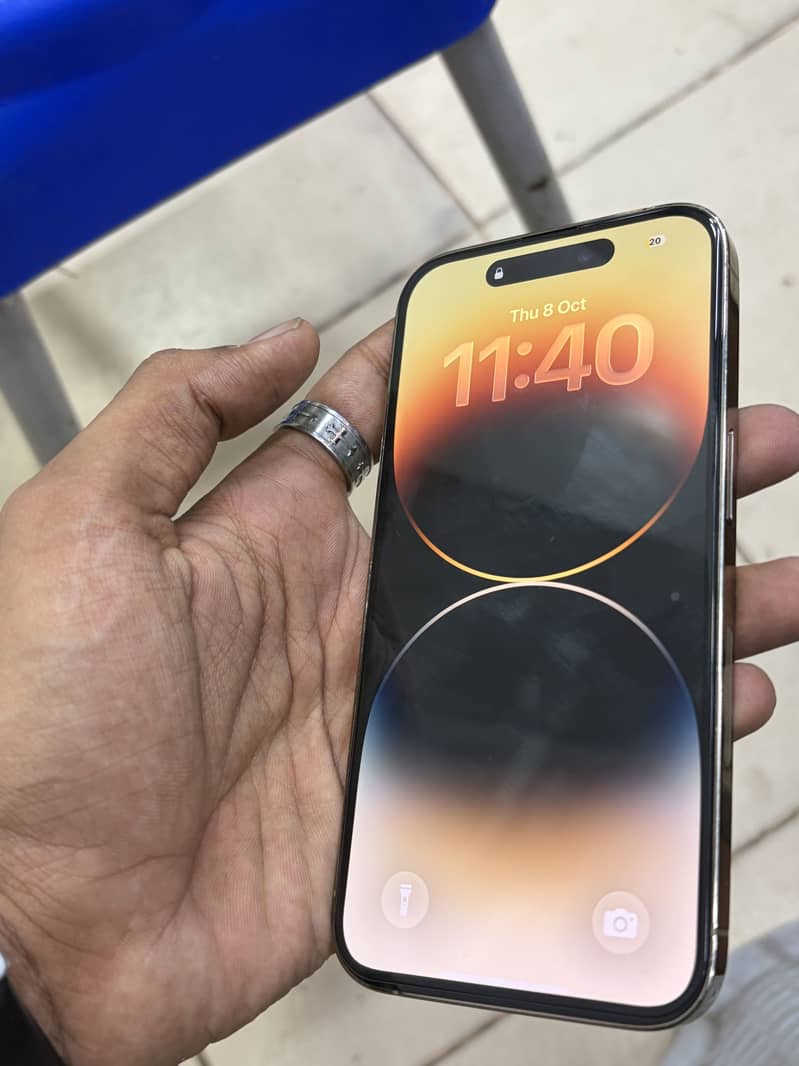 Apple iPhone 14 Pro 2