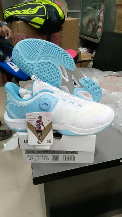 VS 178 BADMINTON SHOES (price negotiable)