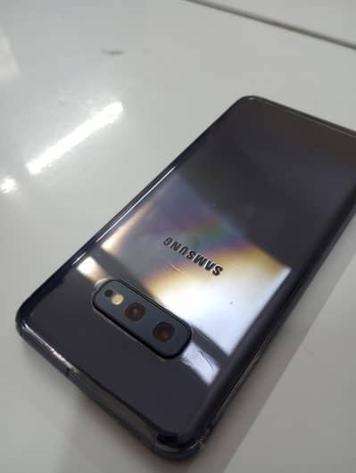 Samsung S10e
