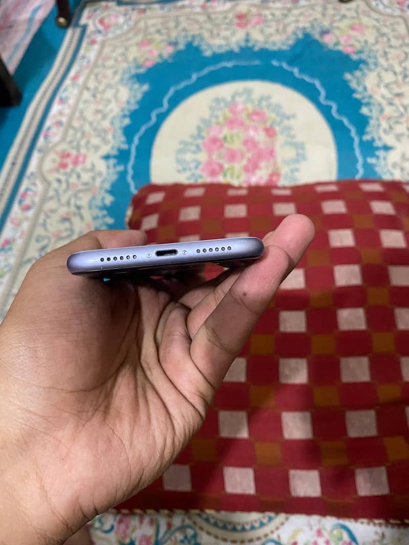 Apple iPhone 11 1