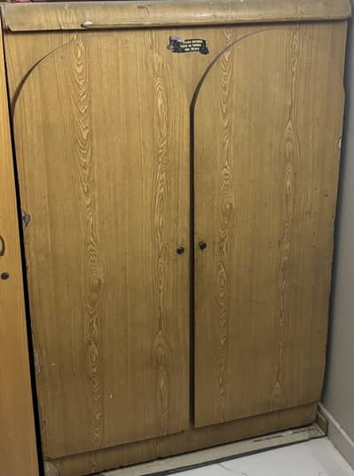 2 DOOR ALMARI