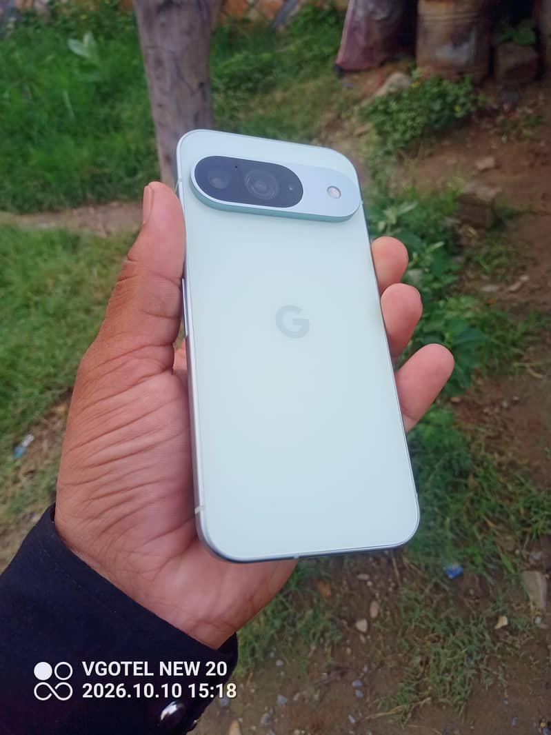 Google Pixel 9 8