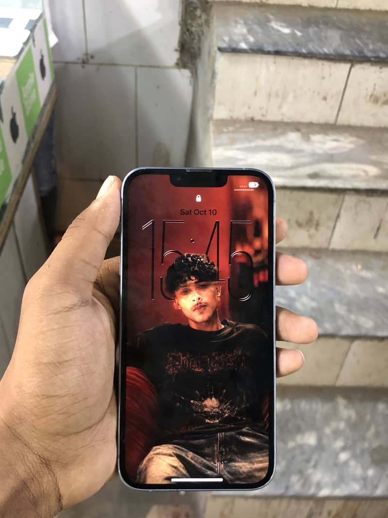 Apple iPhone 14 3