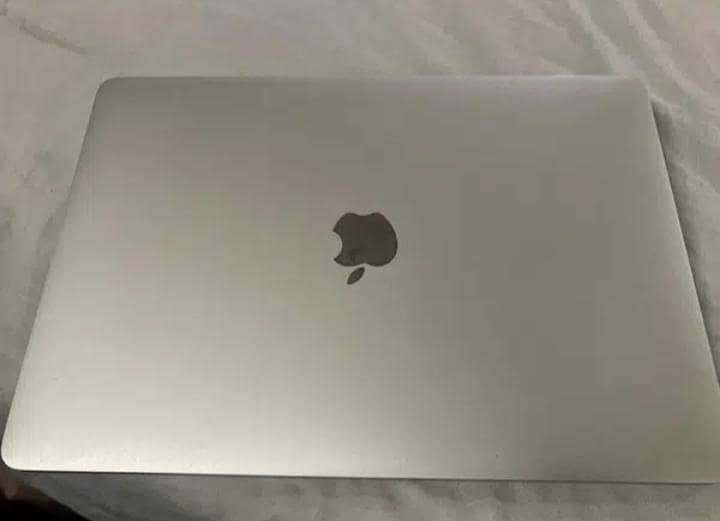 MacBook pro 2017 0