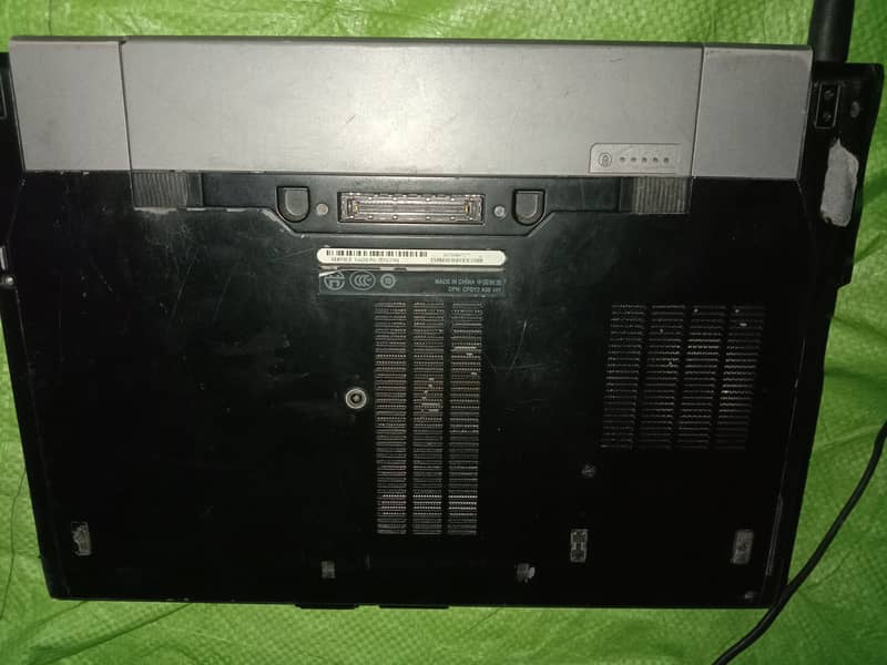 Dell Latitude E6410 2
