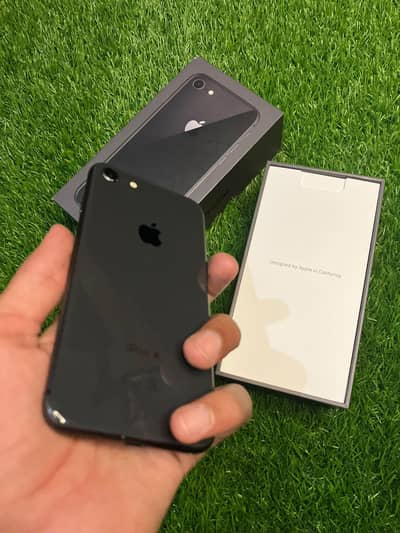Apple iPhone 8 full original whatsapp 03099403787